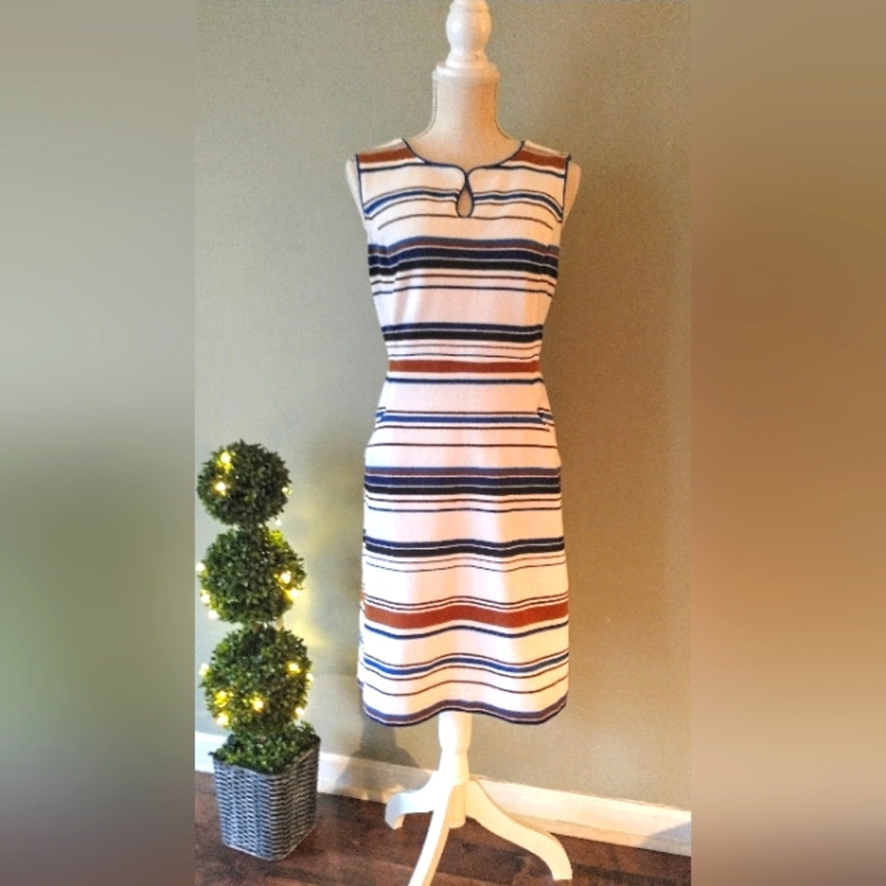 Lands' End - Striped Dress, Keyhole Neckline - Size 14, very classy!